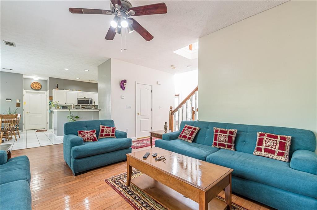 6989 Harbor Town Way