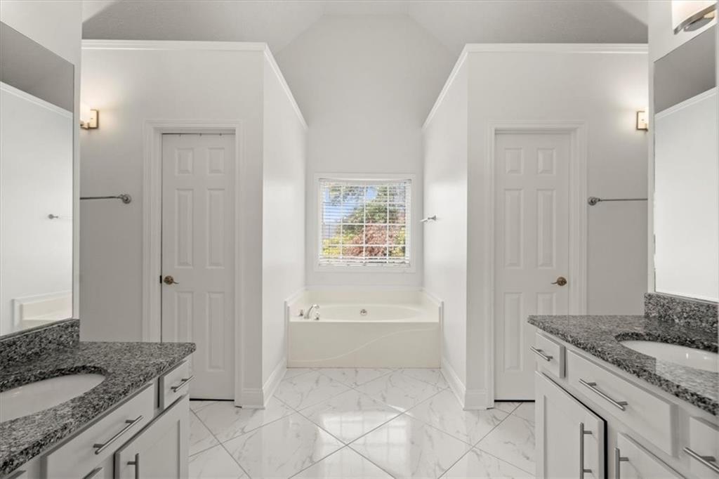 1130 Chimney Trace Way