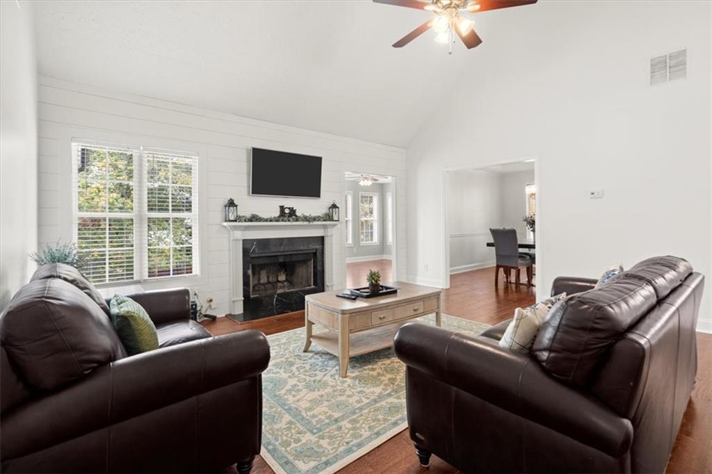 1130 Chimney Trace Way