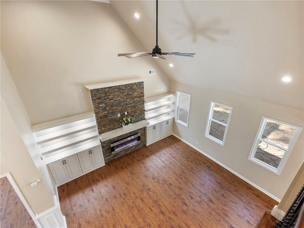 912 Westwood Lane