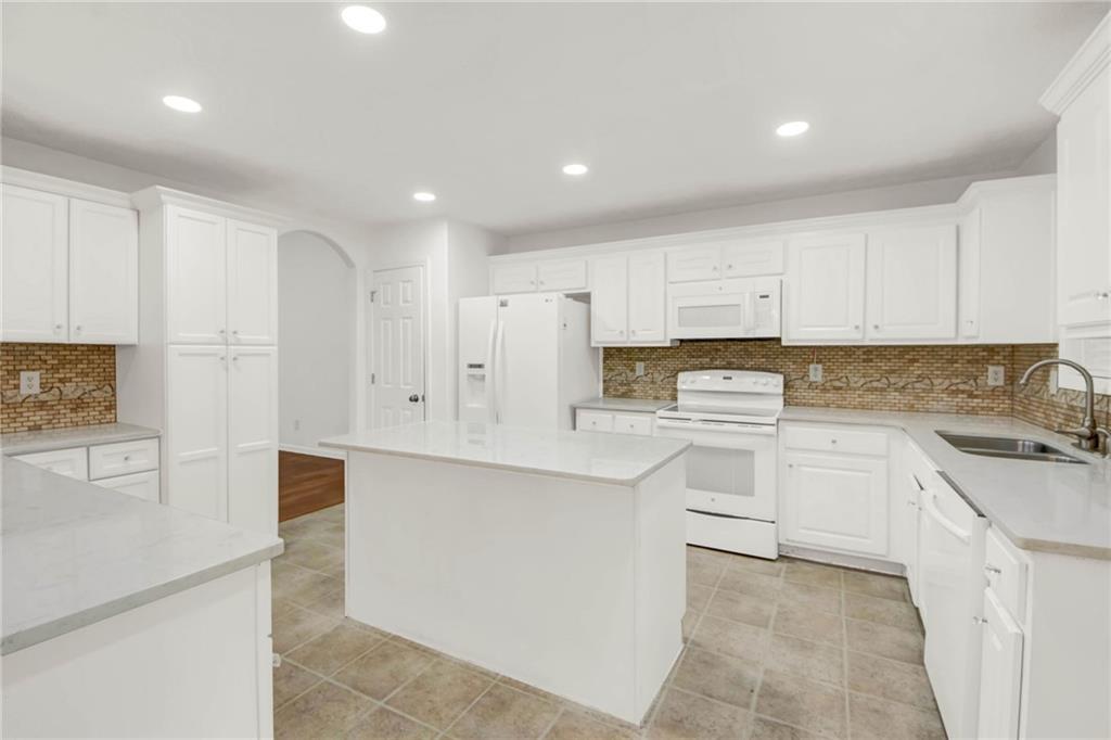1374 Lance Circle
