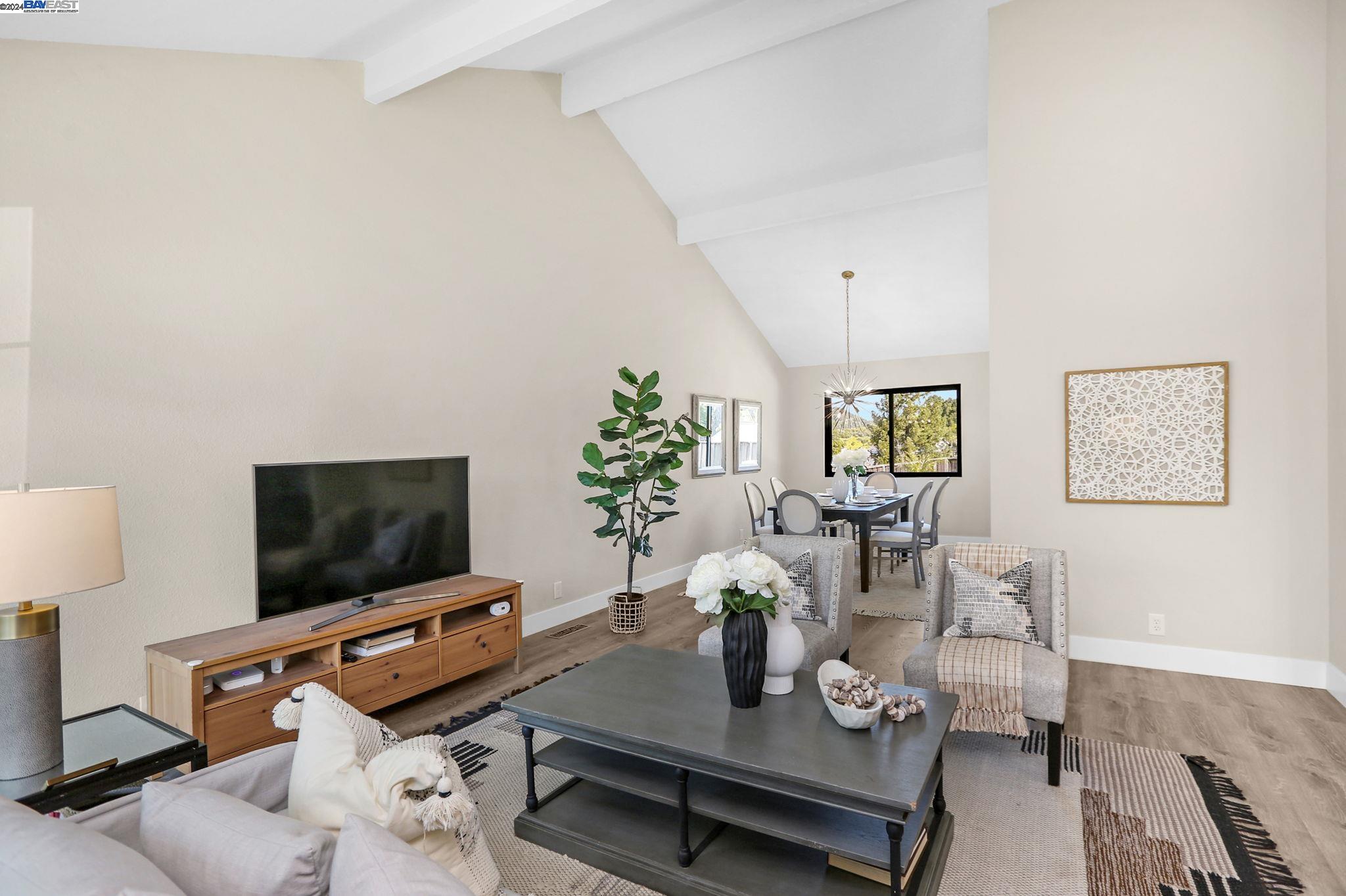 5478 Balkan Ct