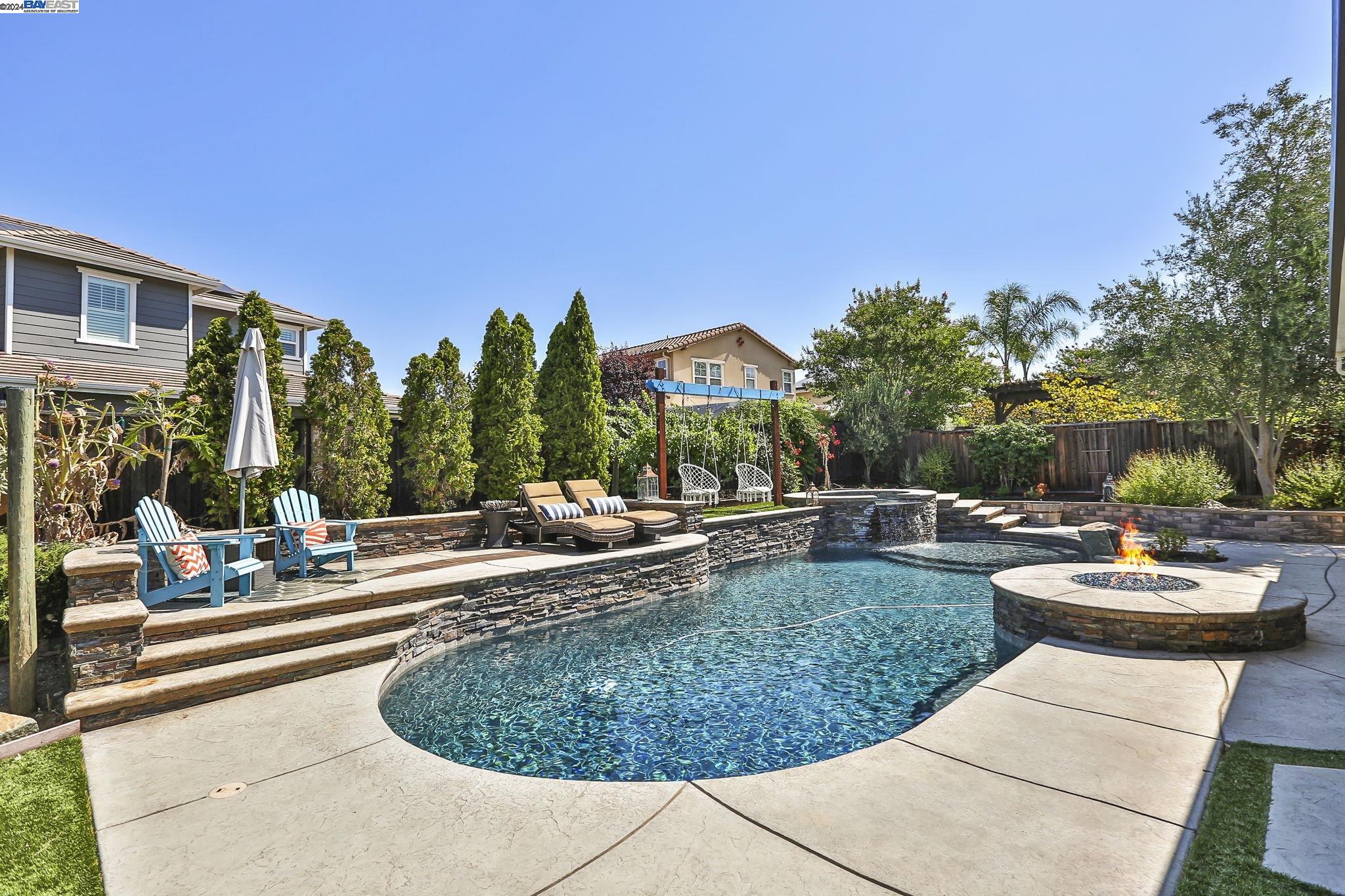2928 Caldeira Dr