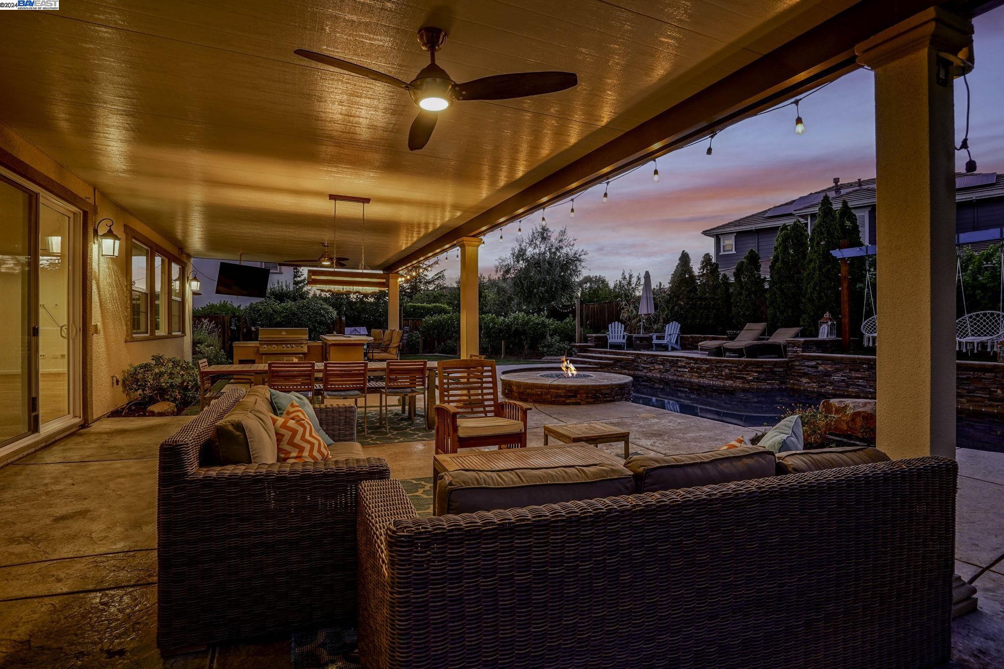 2928 Caldeira Dr