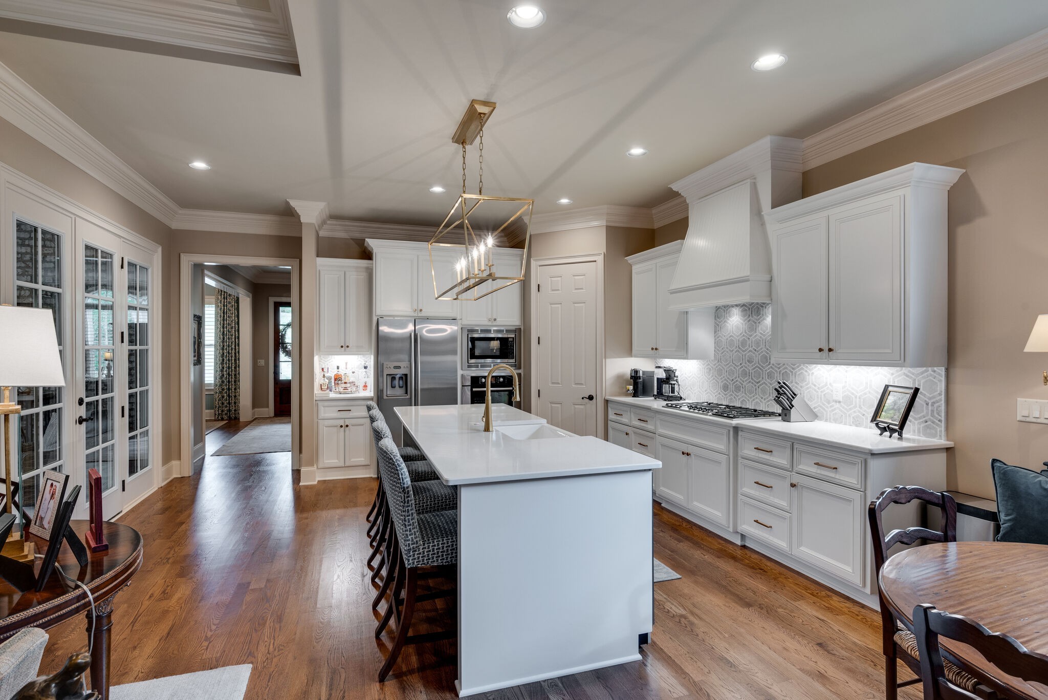 1004 Falling Leaf Cir