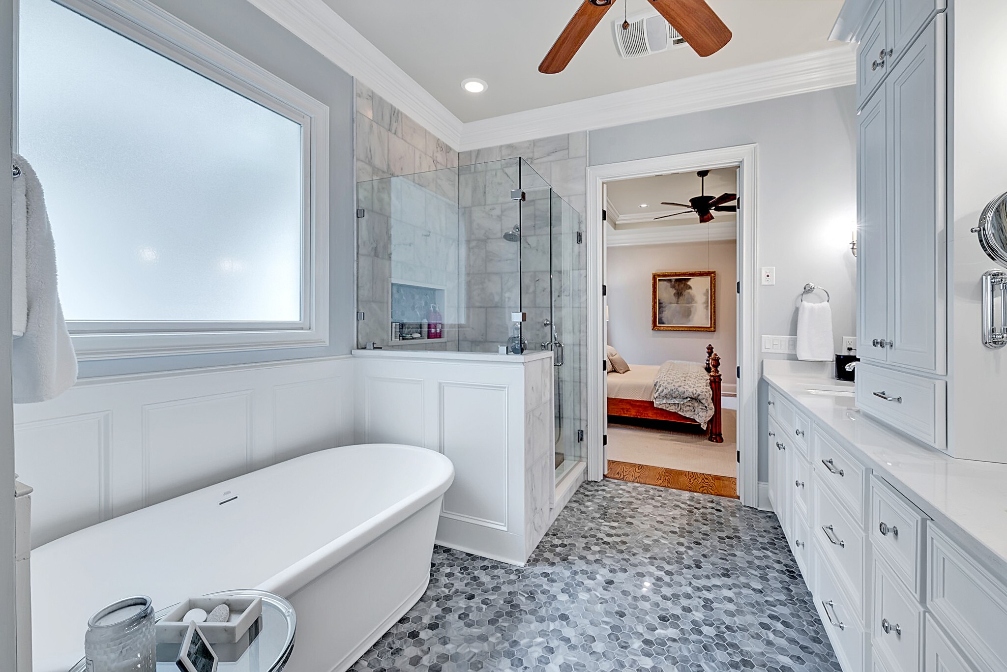 1004 Falling Leaf Cir