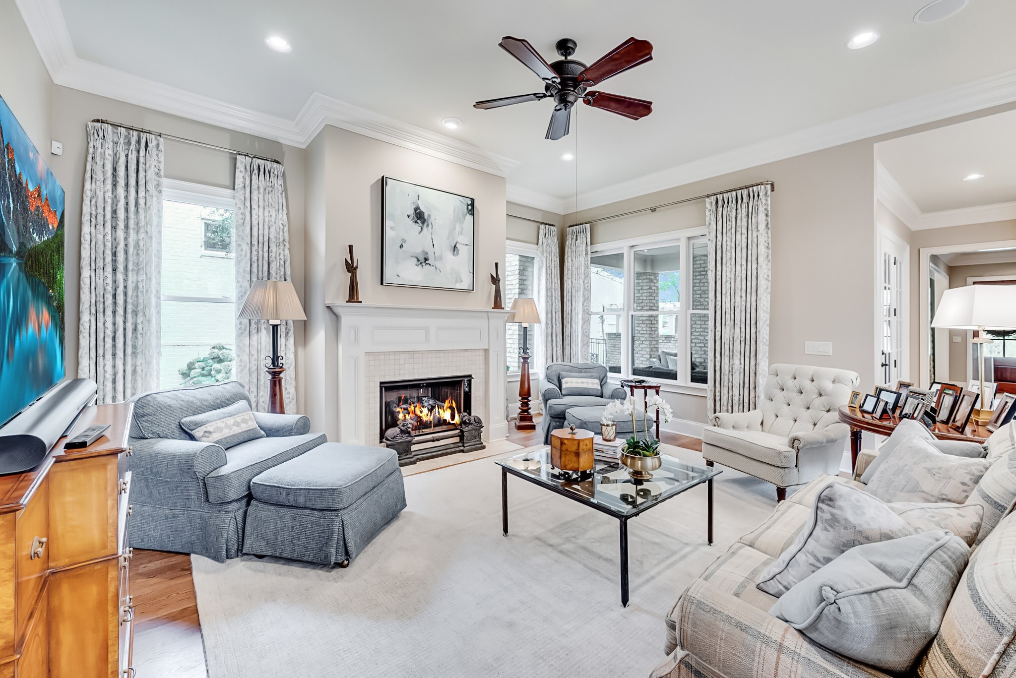 1004 Falling Leaf Cir
