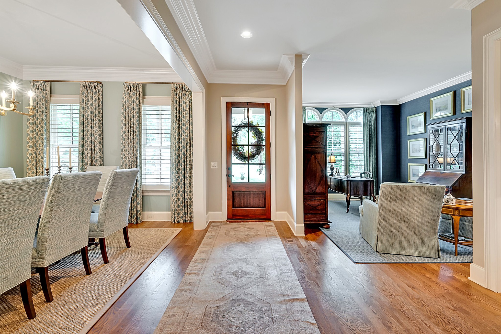 1004 Falling Leaf Cir