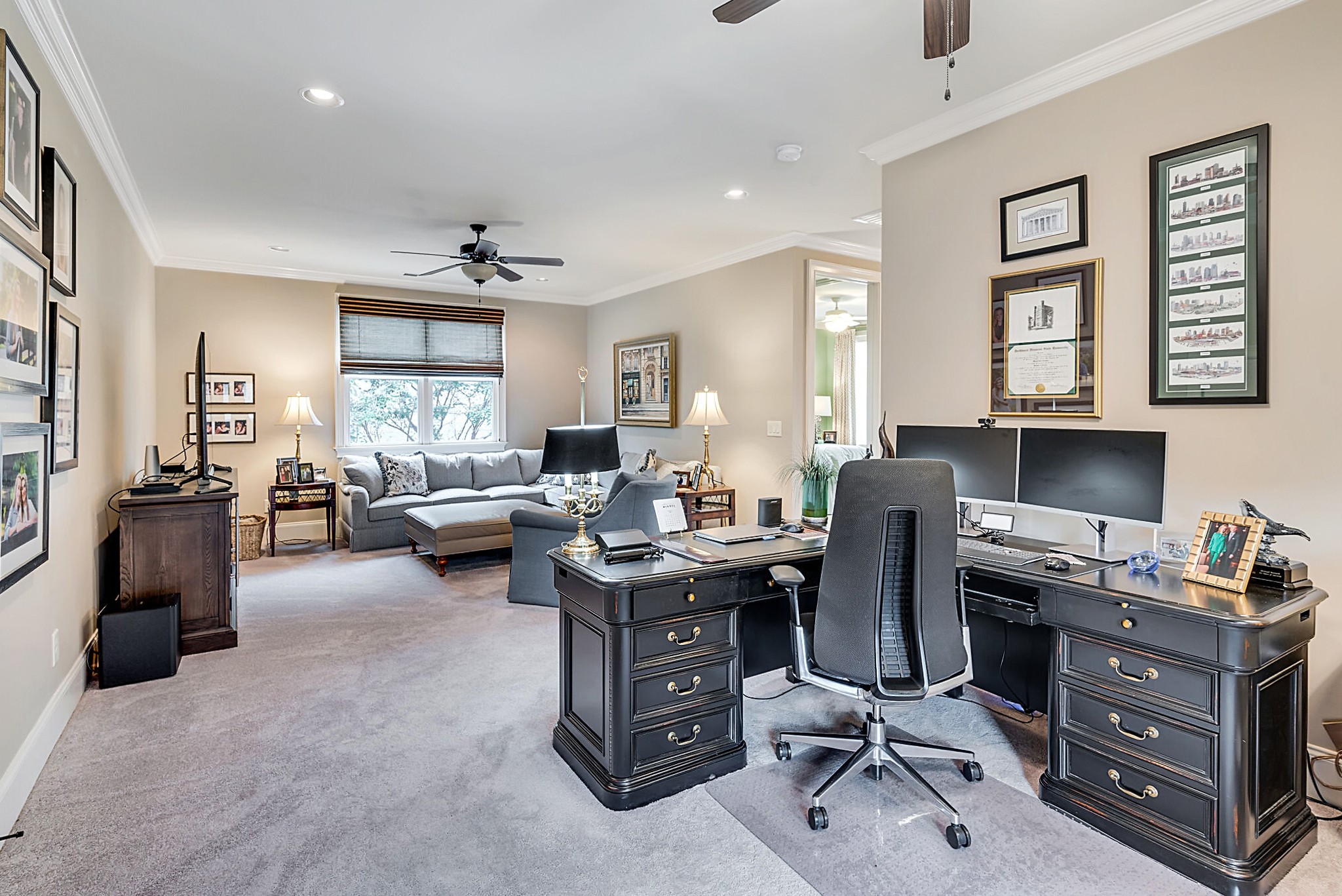 1004 Falling Leaf Cir