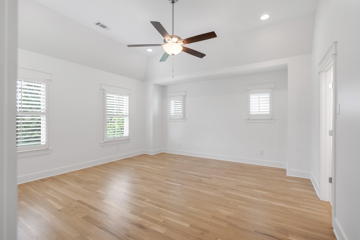 1777 Hillmont Dr
