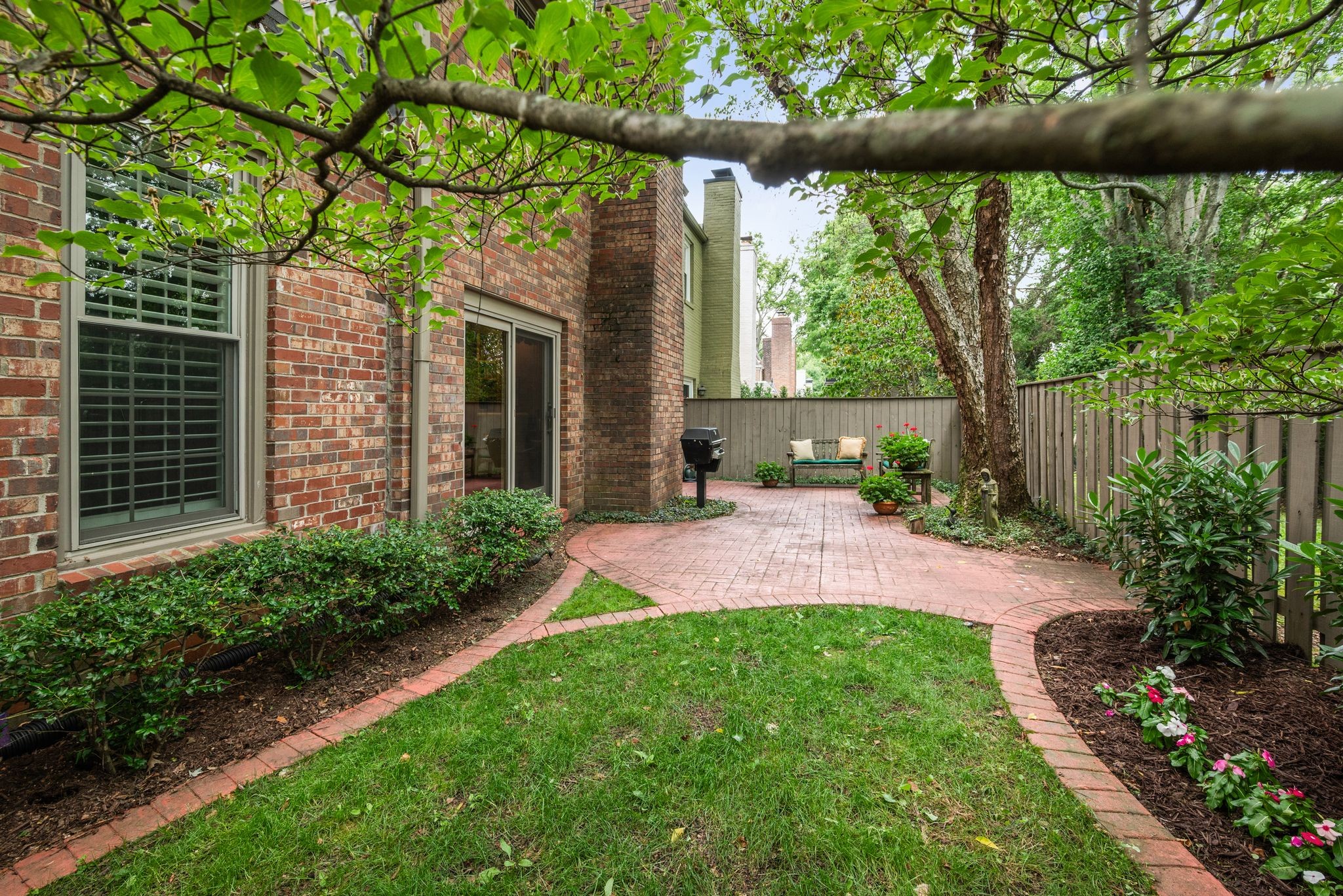 4400 Belmont Park Ter Unit: 216