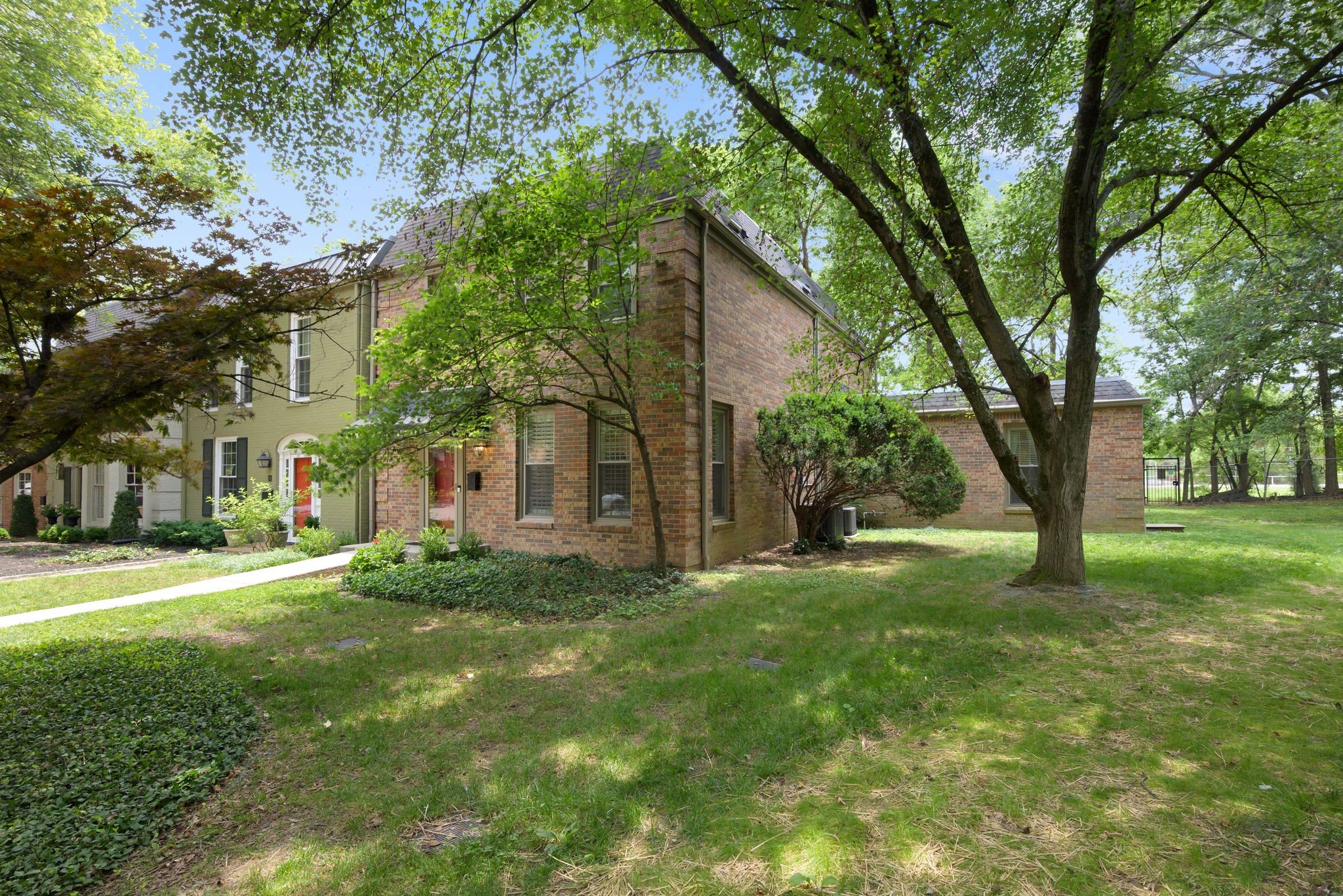 4400 Belmont Park Ter Unit: 216