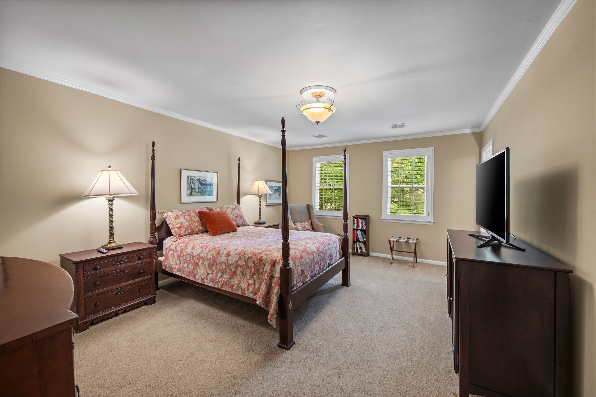 4400 Belmont Park Ter Unit: 216