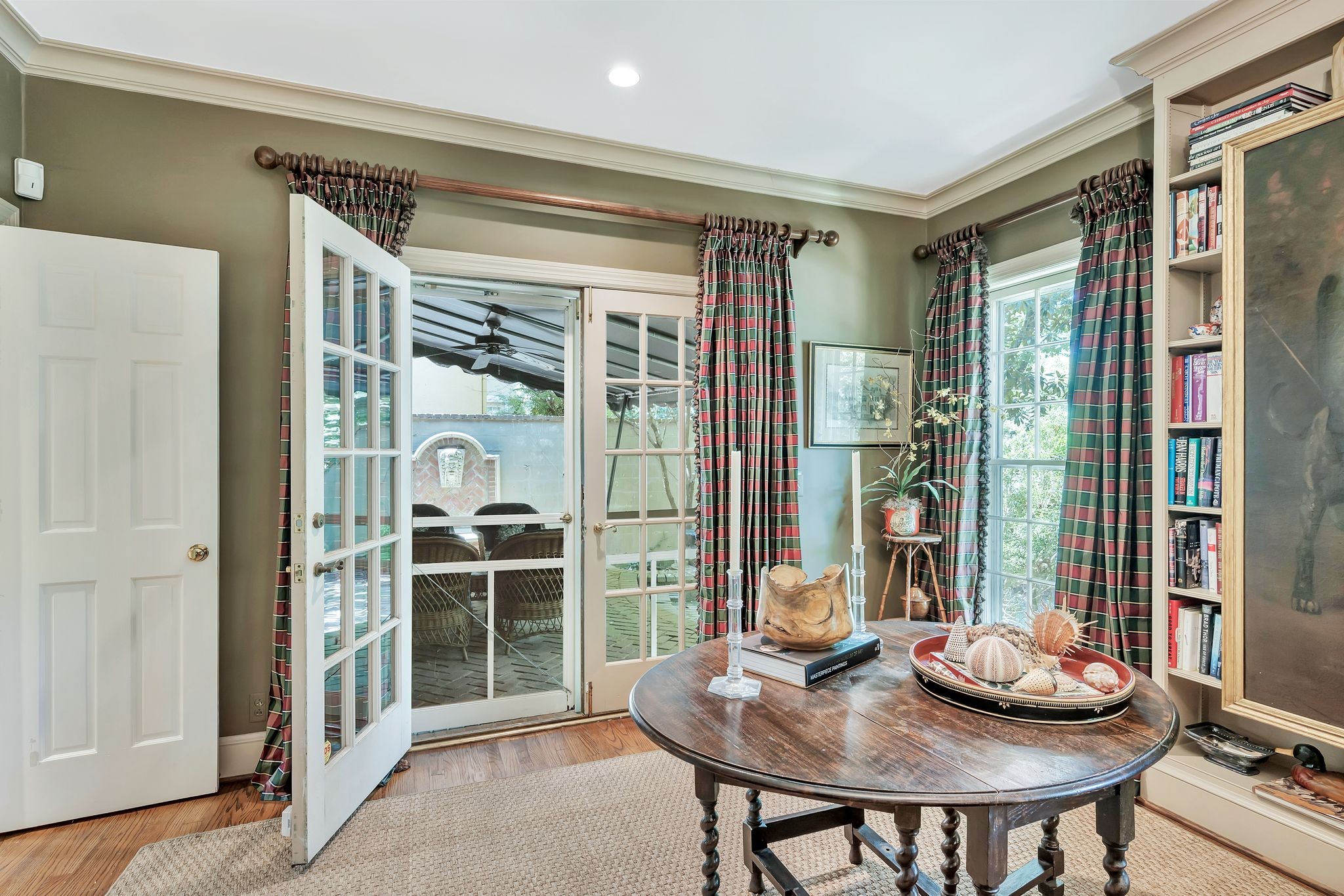 102 Bellebrook Circle
