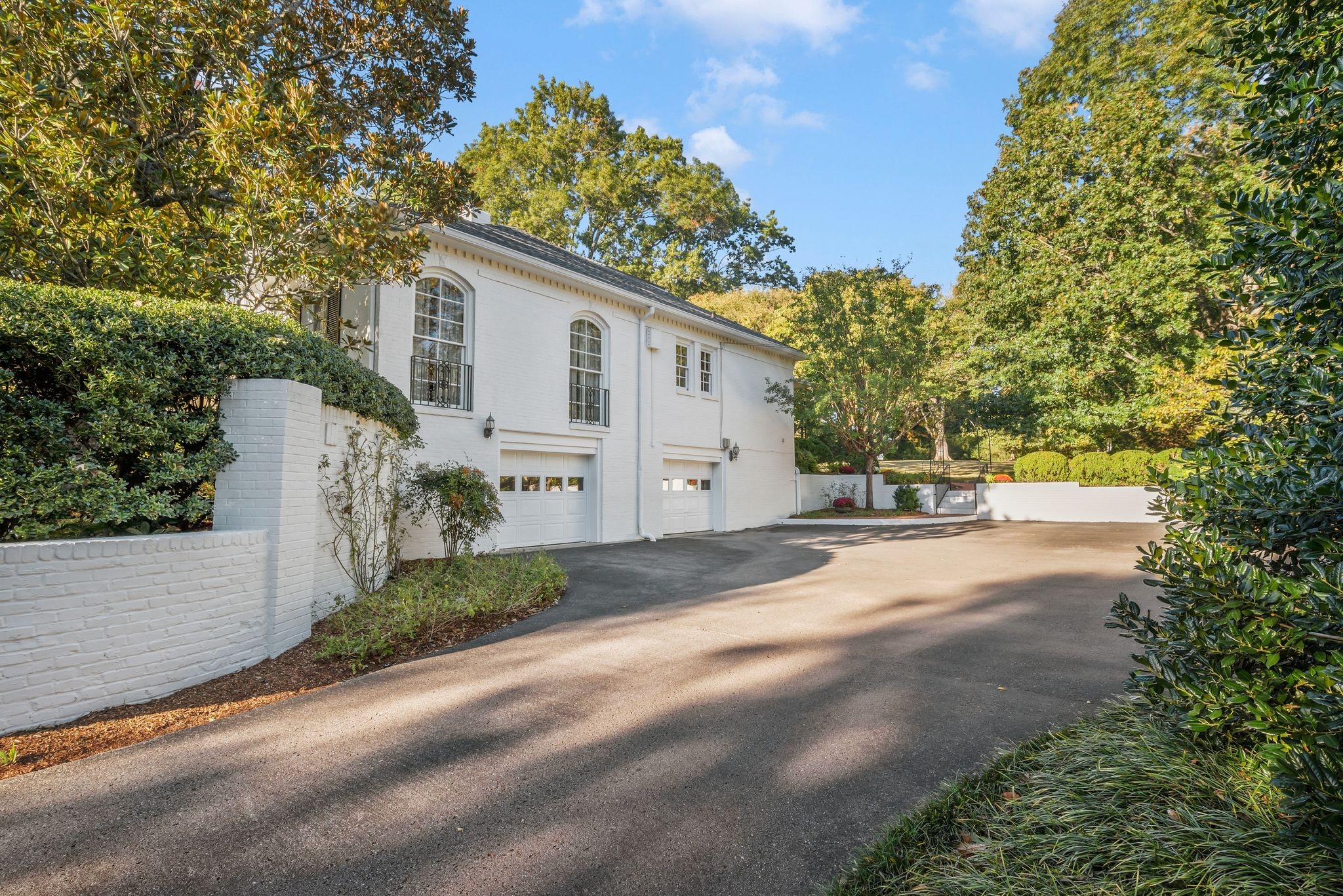 6111 Hickory Valley Rd