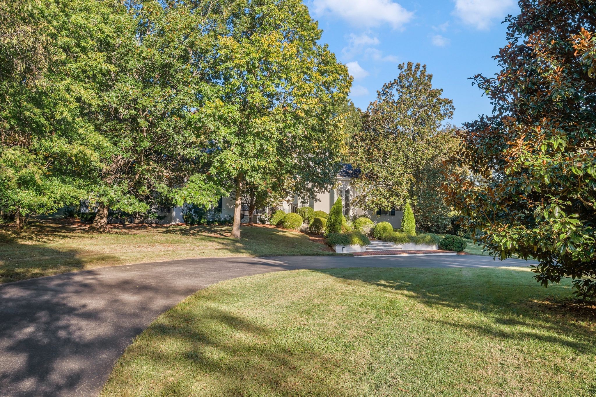 6111 Hickory Valley Rd