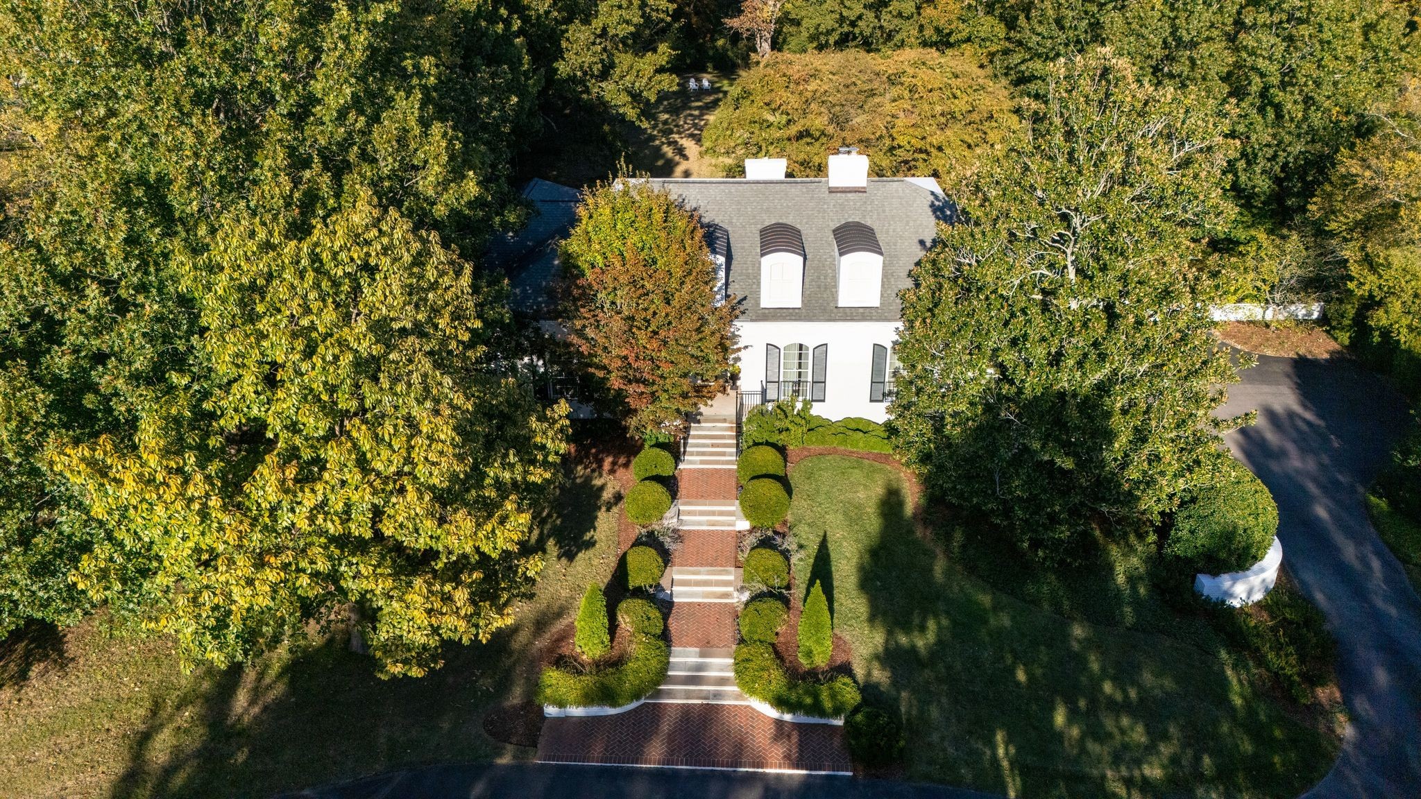 6111 Hickory Valley Rd