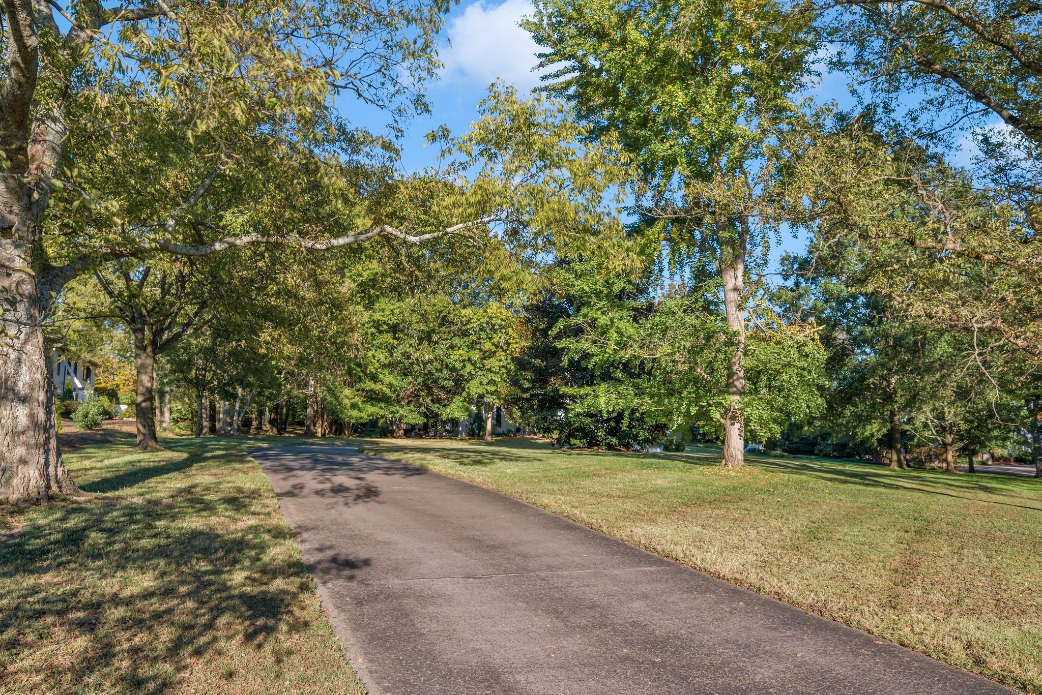 6111 Hickory Valley Rd