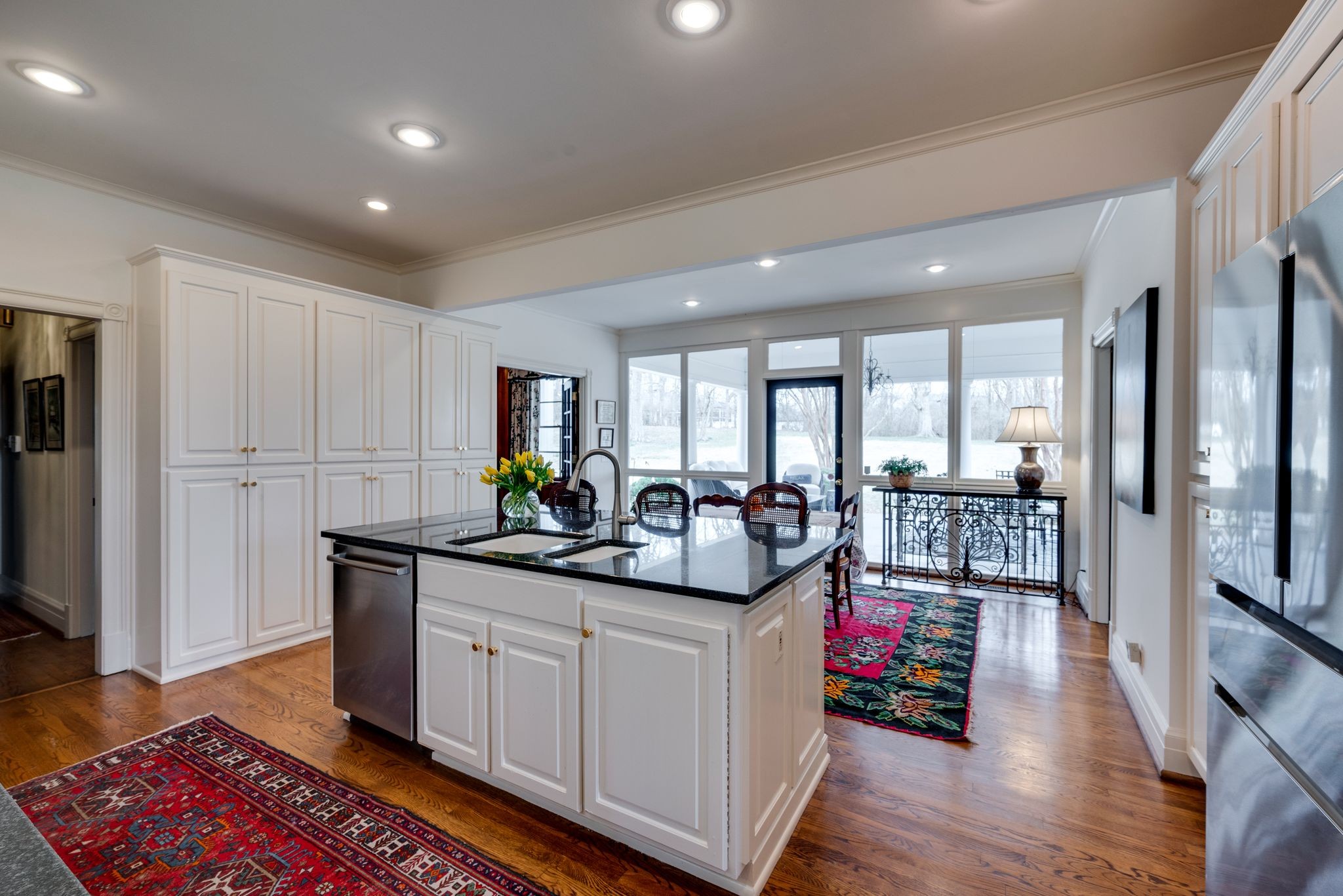 6111 Hickory Valley Rd