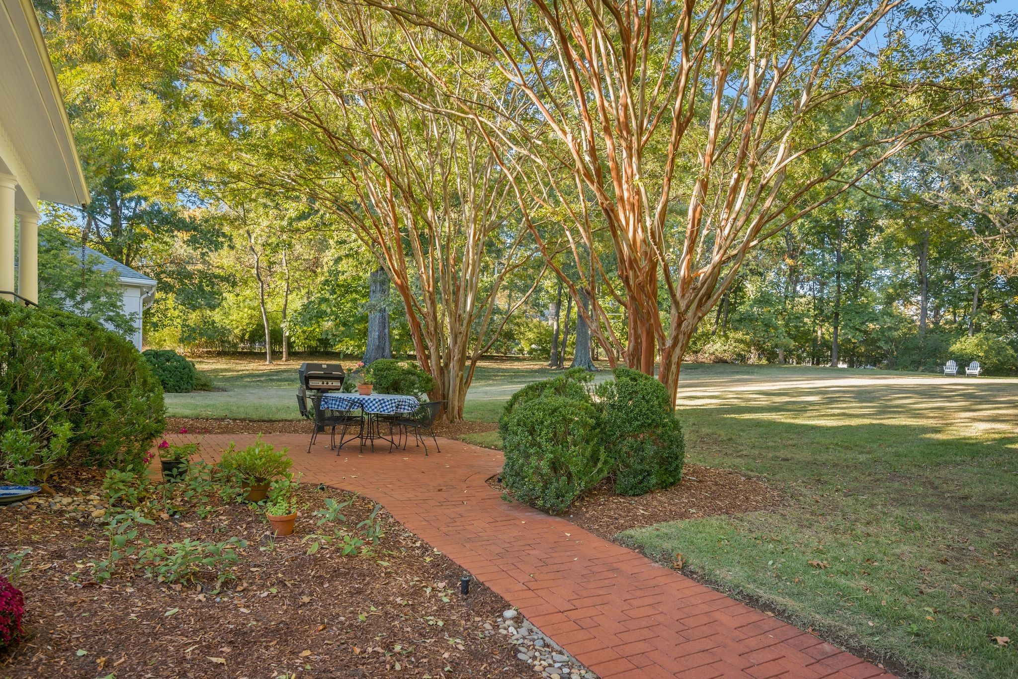 6111 Hickory Valley Rd