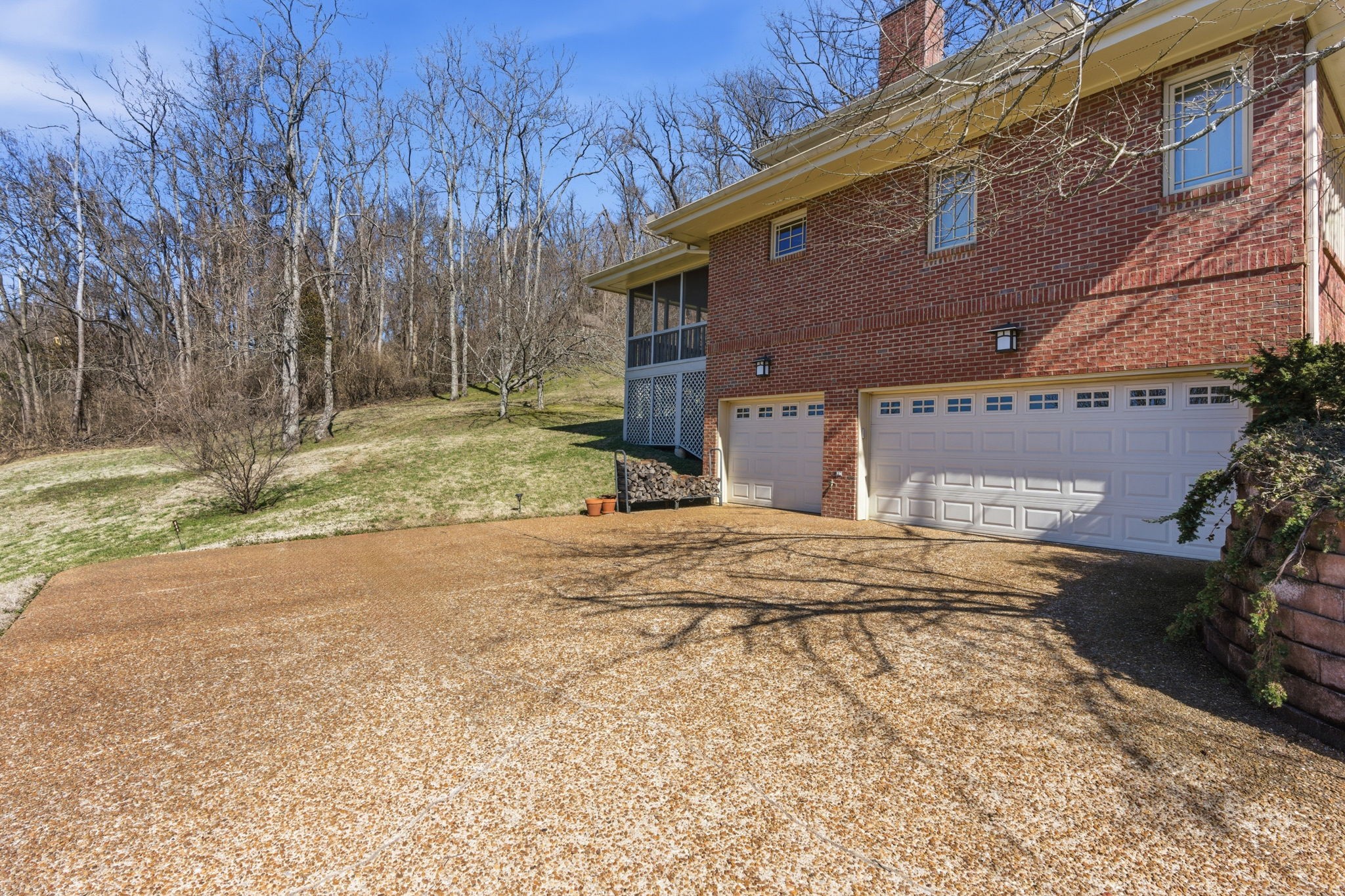 1961 Edenbridge Way