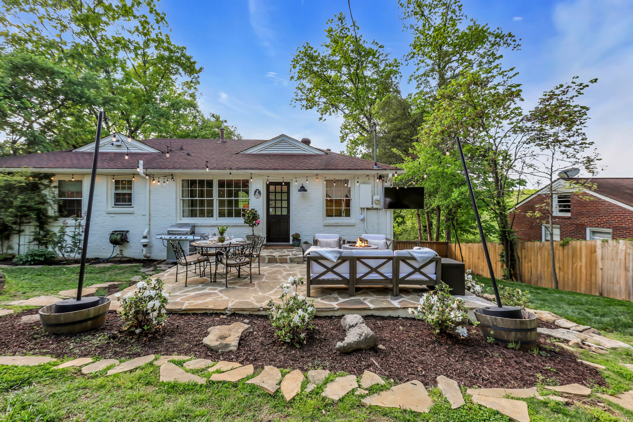 5709 Vine Ridge Dr