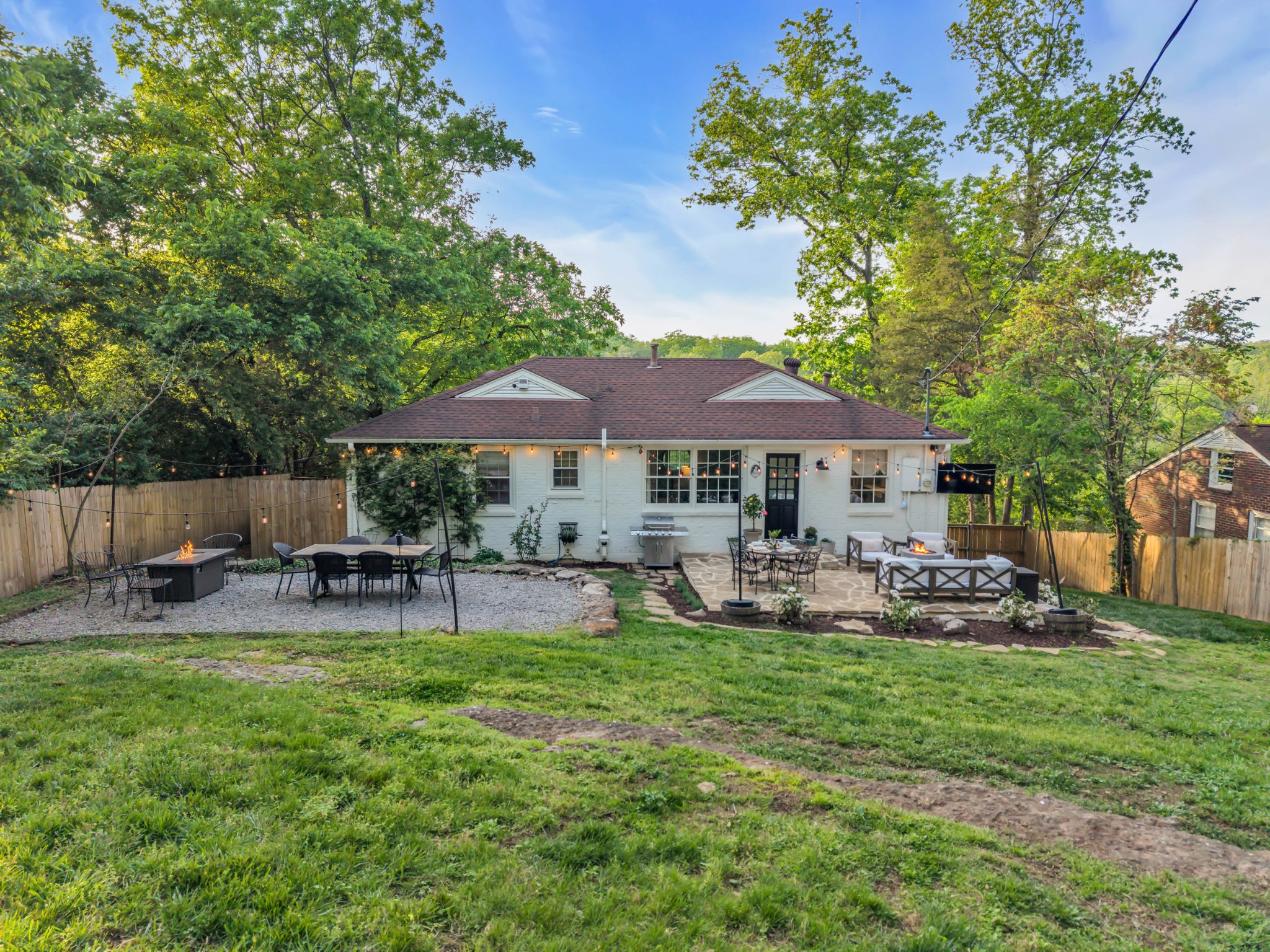 5709 Vine Ridge Dr