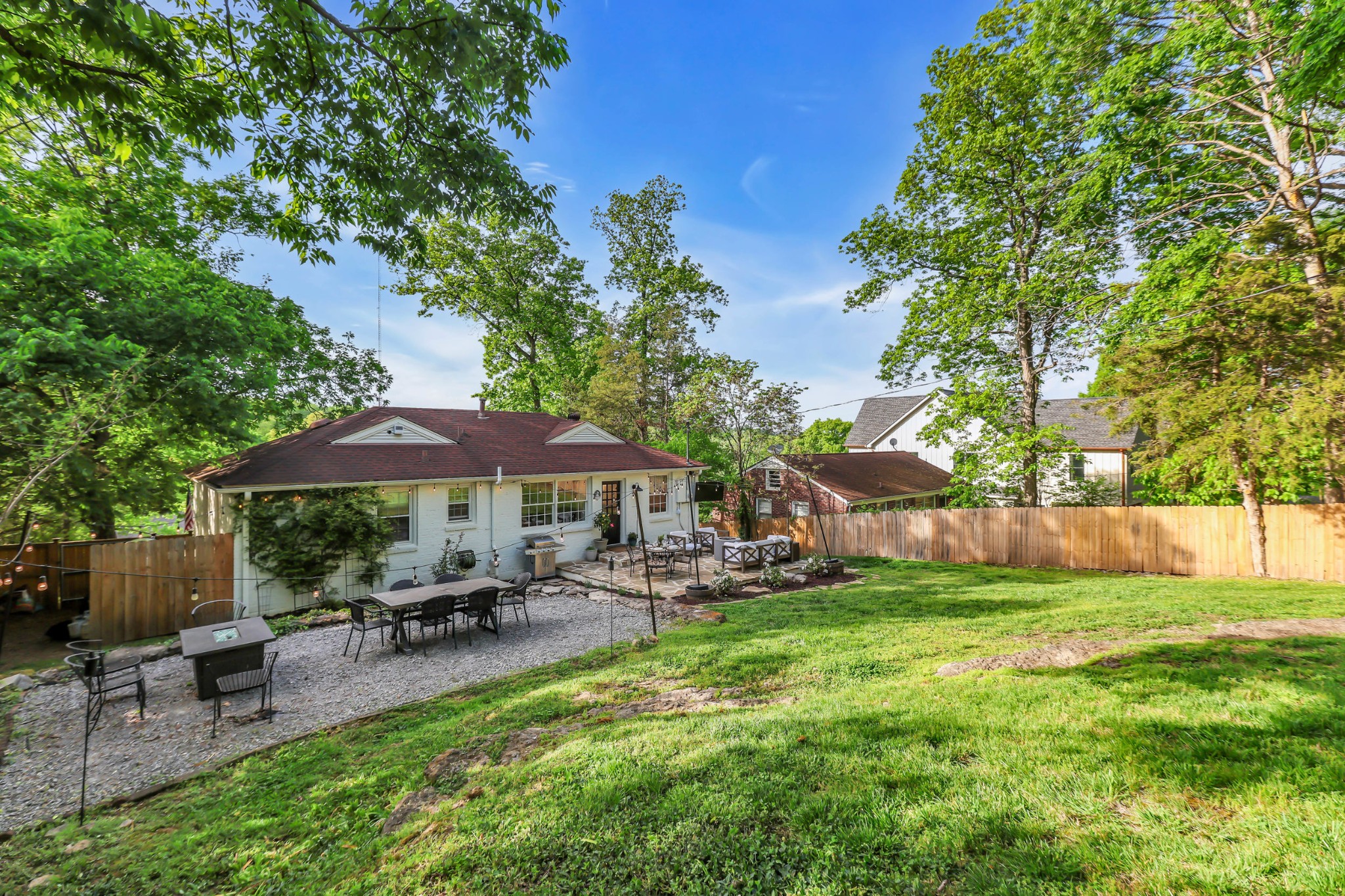 5709 Vine Ridge Dr