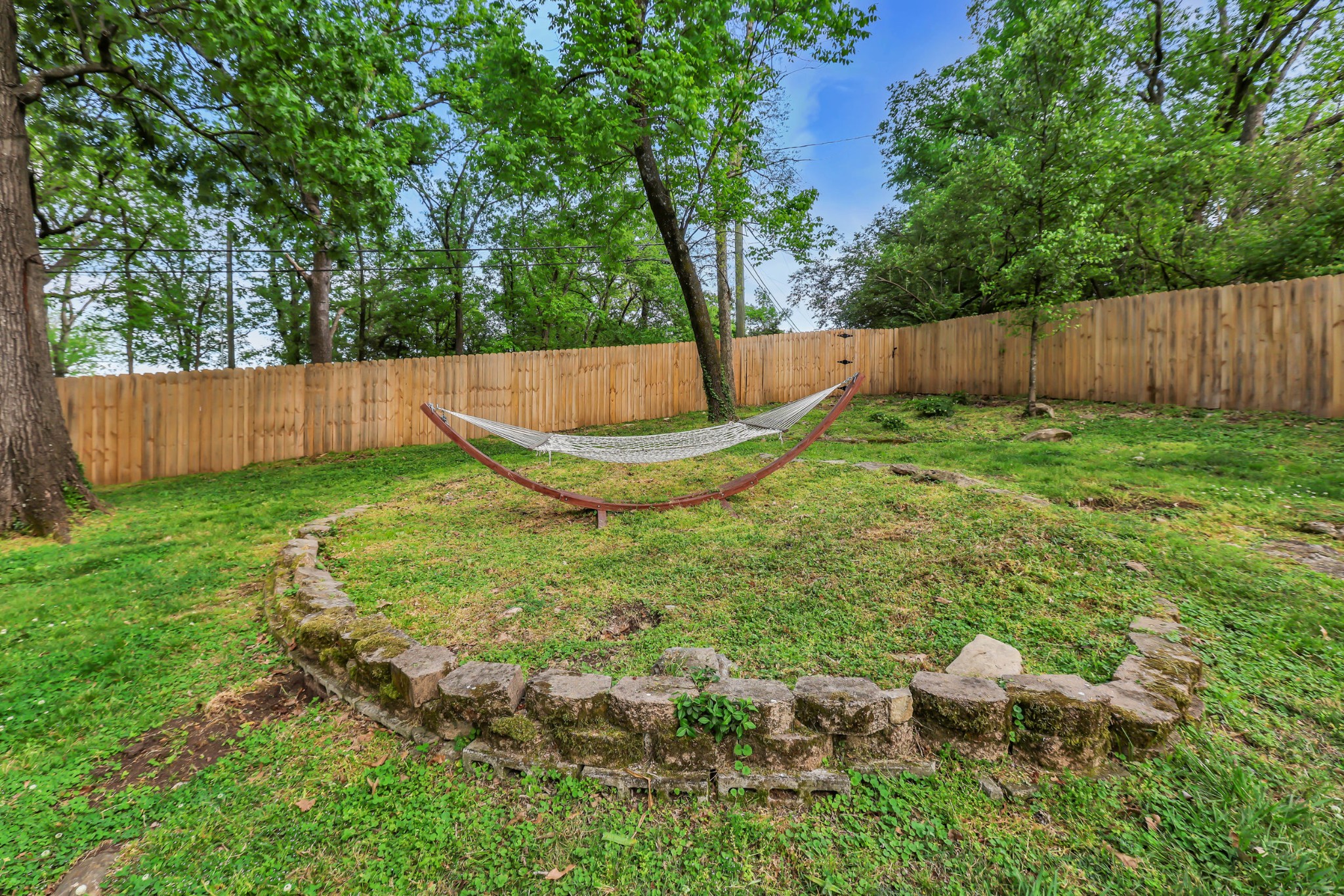 5709 Vine Ridge Dr