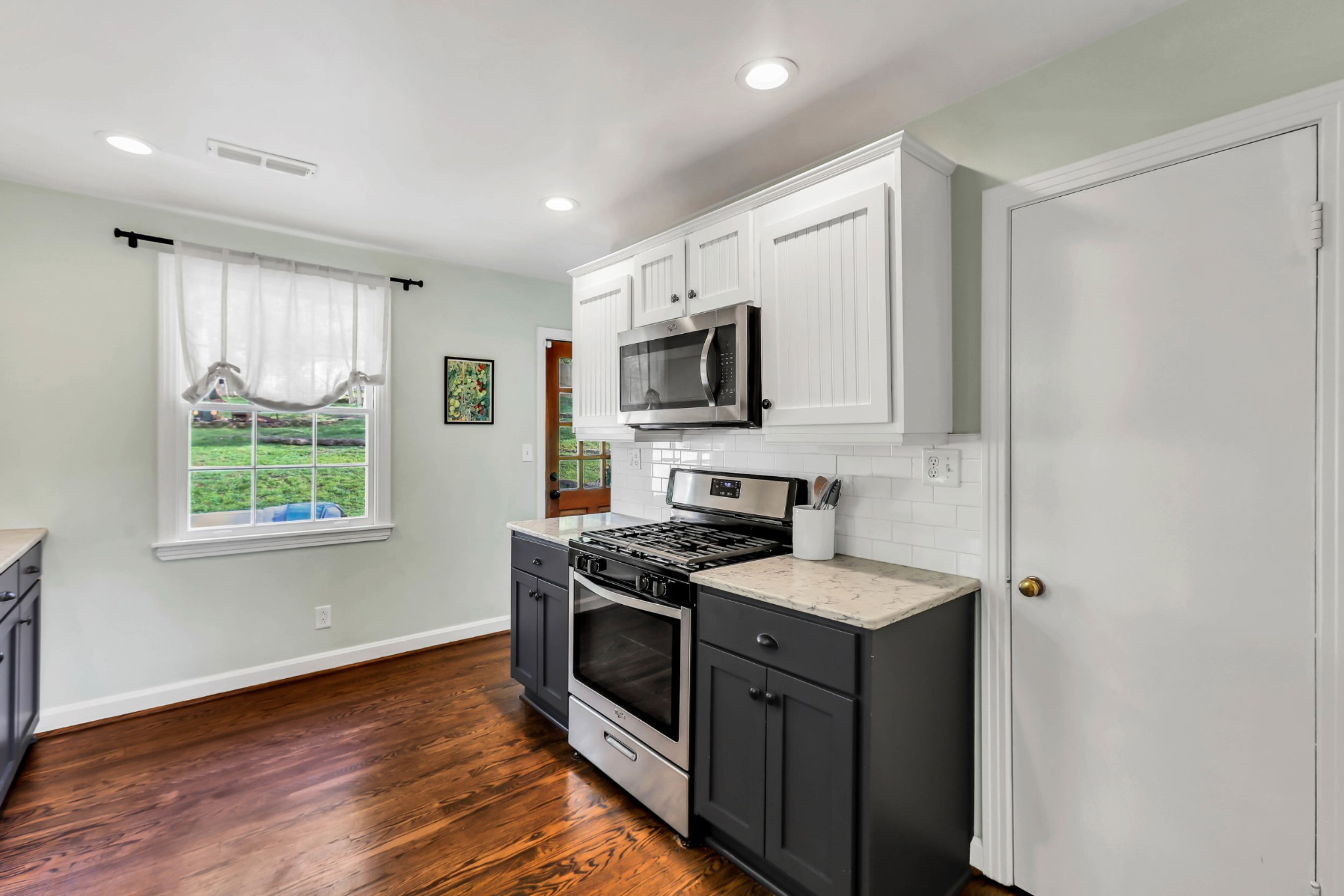 5709 Vine Ridge Dr