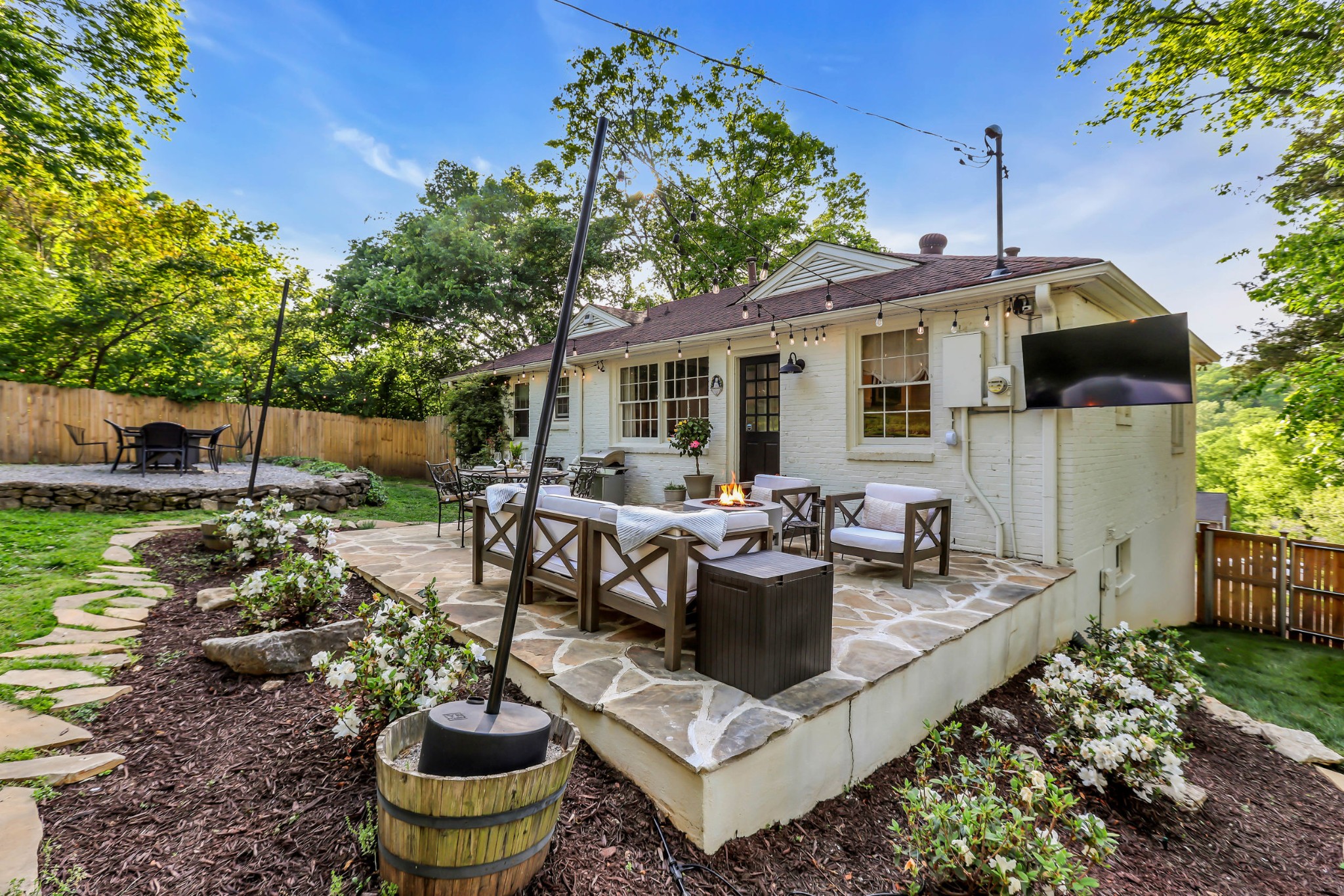 5709 Vine Ridge Dr