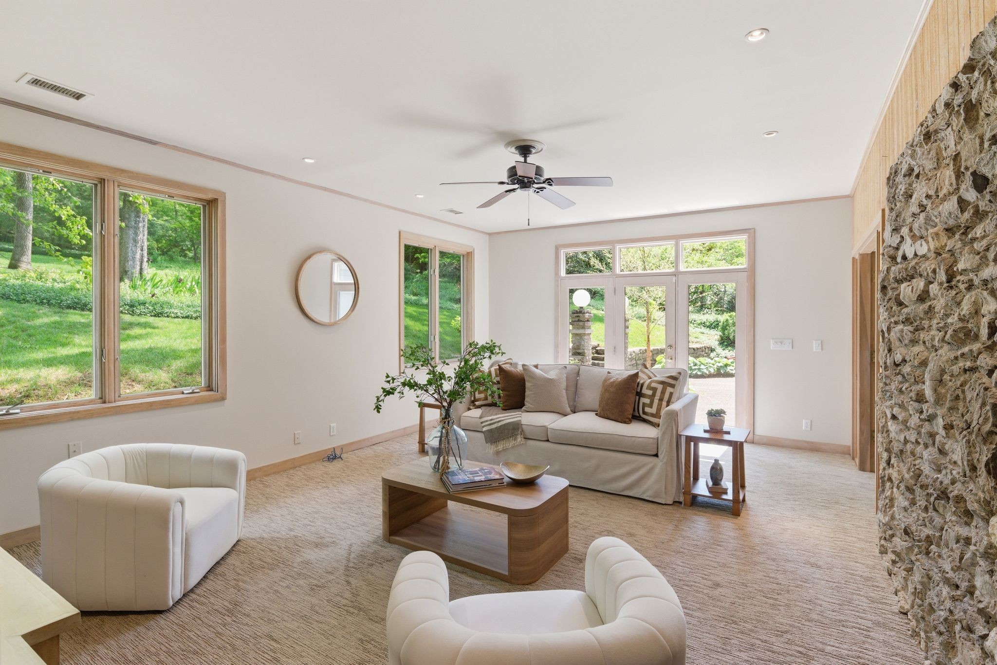 5142 Stanford Dr