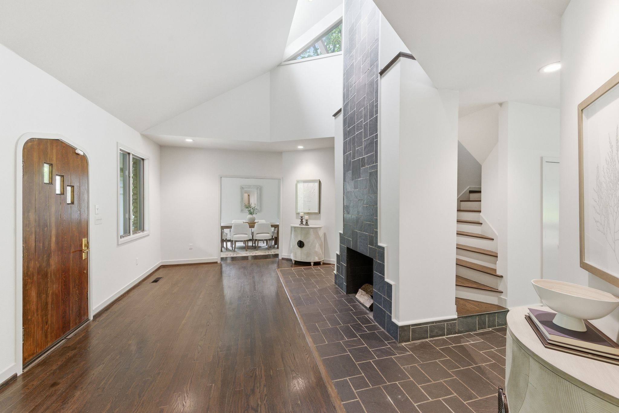5142 Stanford Dr