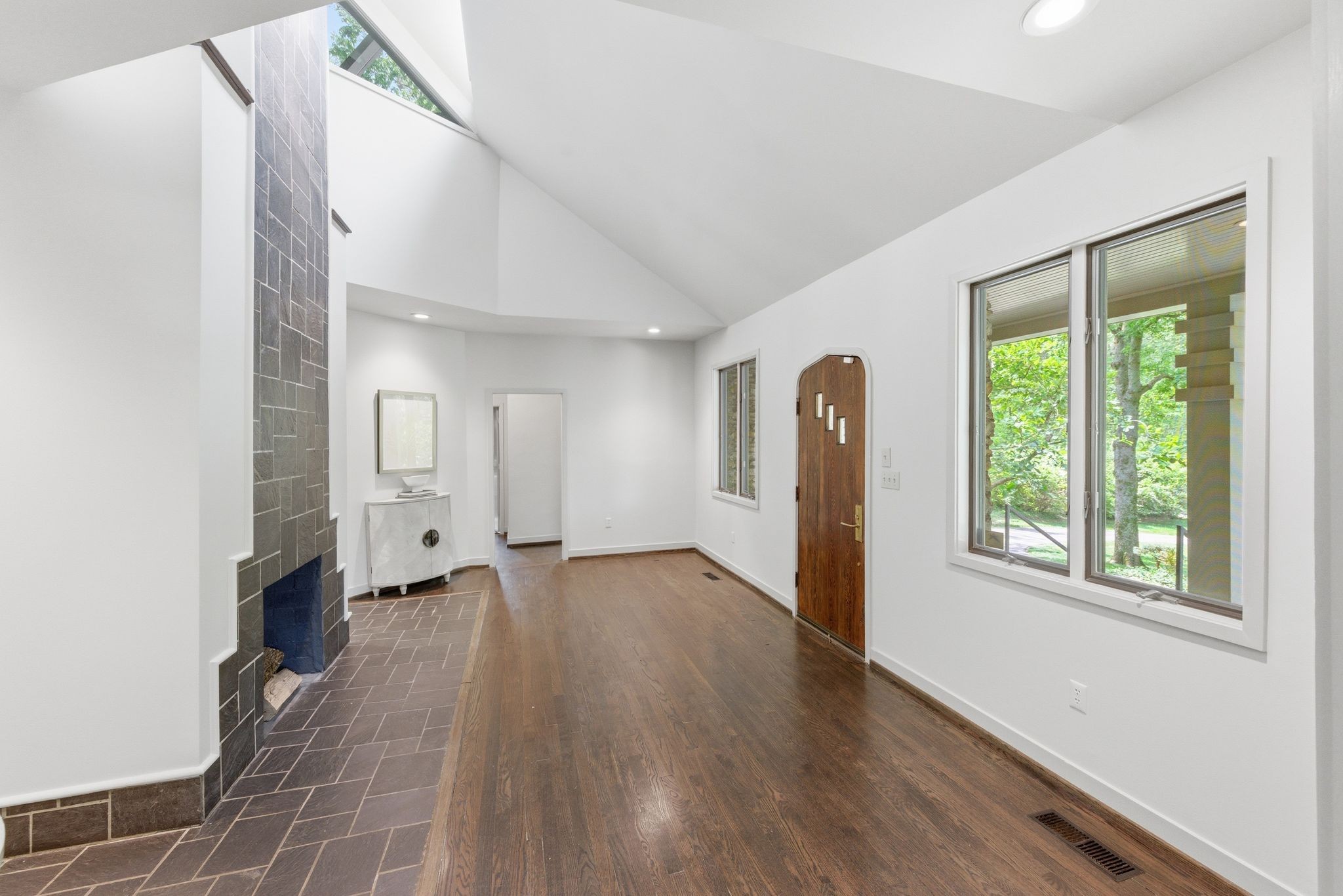 5142 Stanford Dr