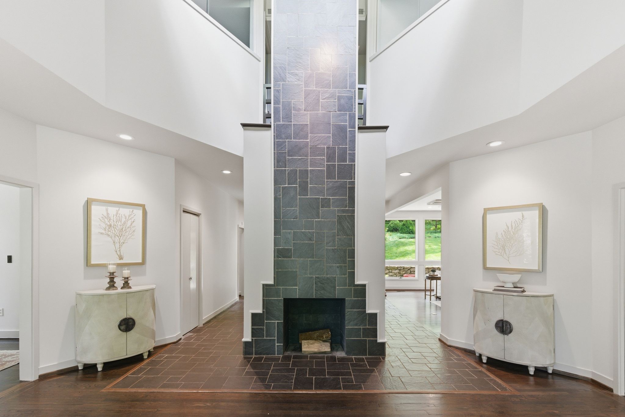 5142 Stanford Dr