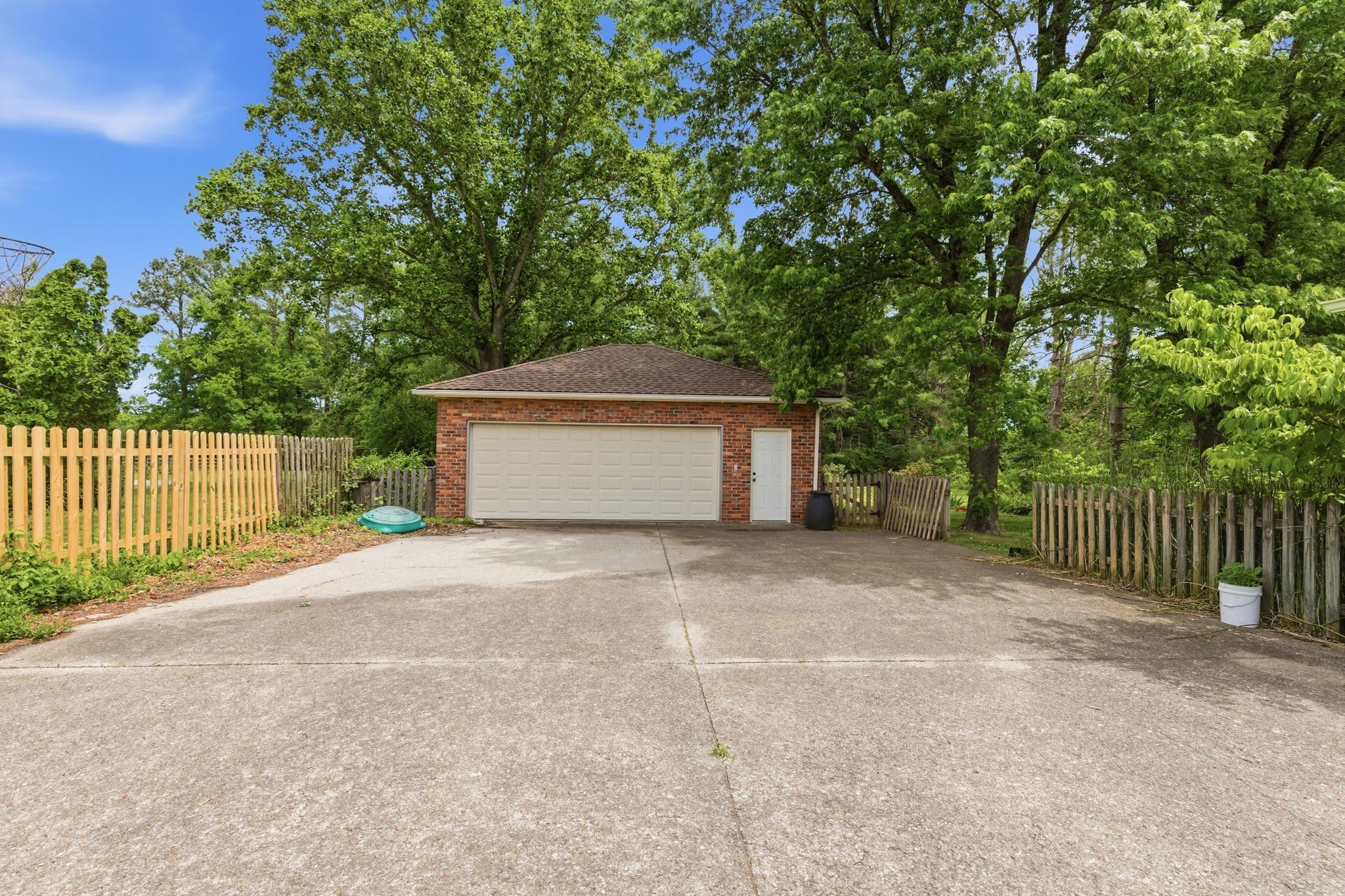 4920 Danby Dr
