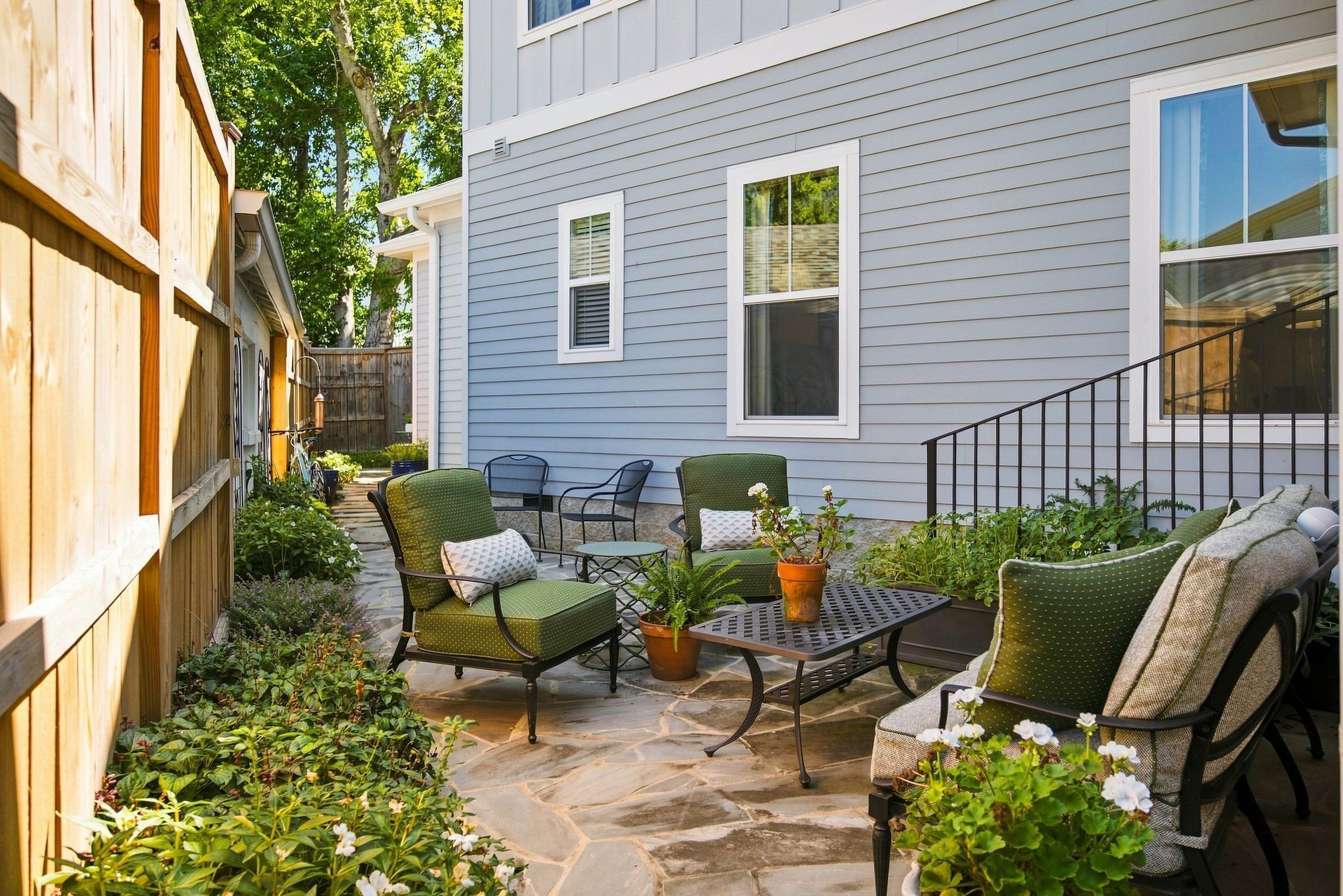 2937 Primrose Circle