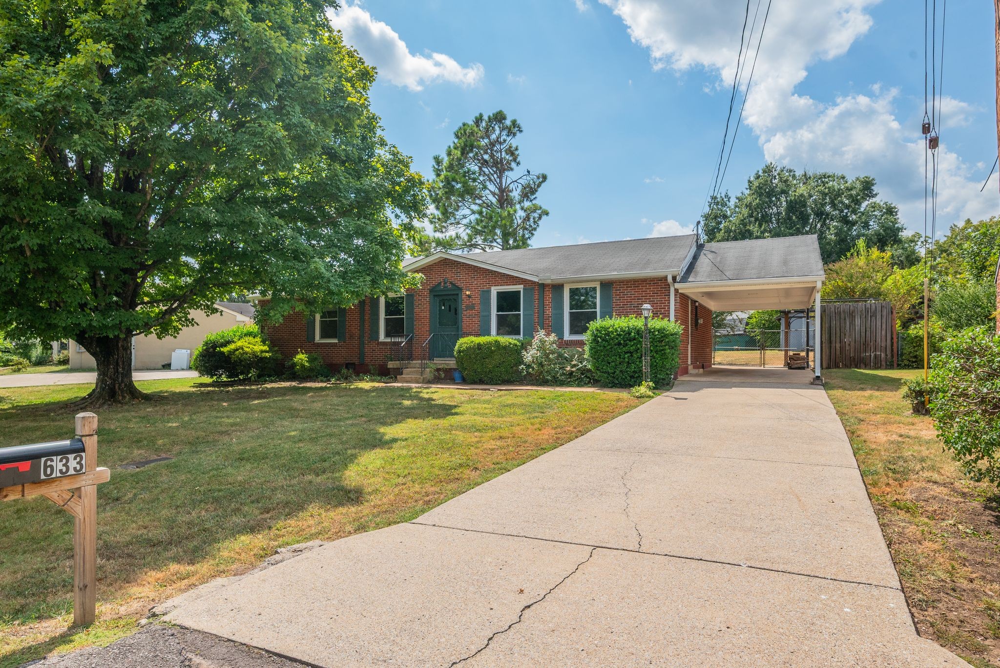 633 Elaine Dr
