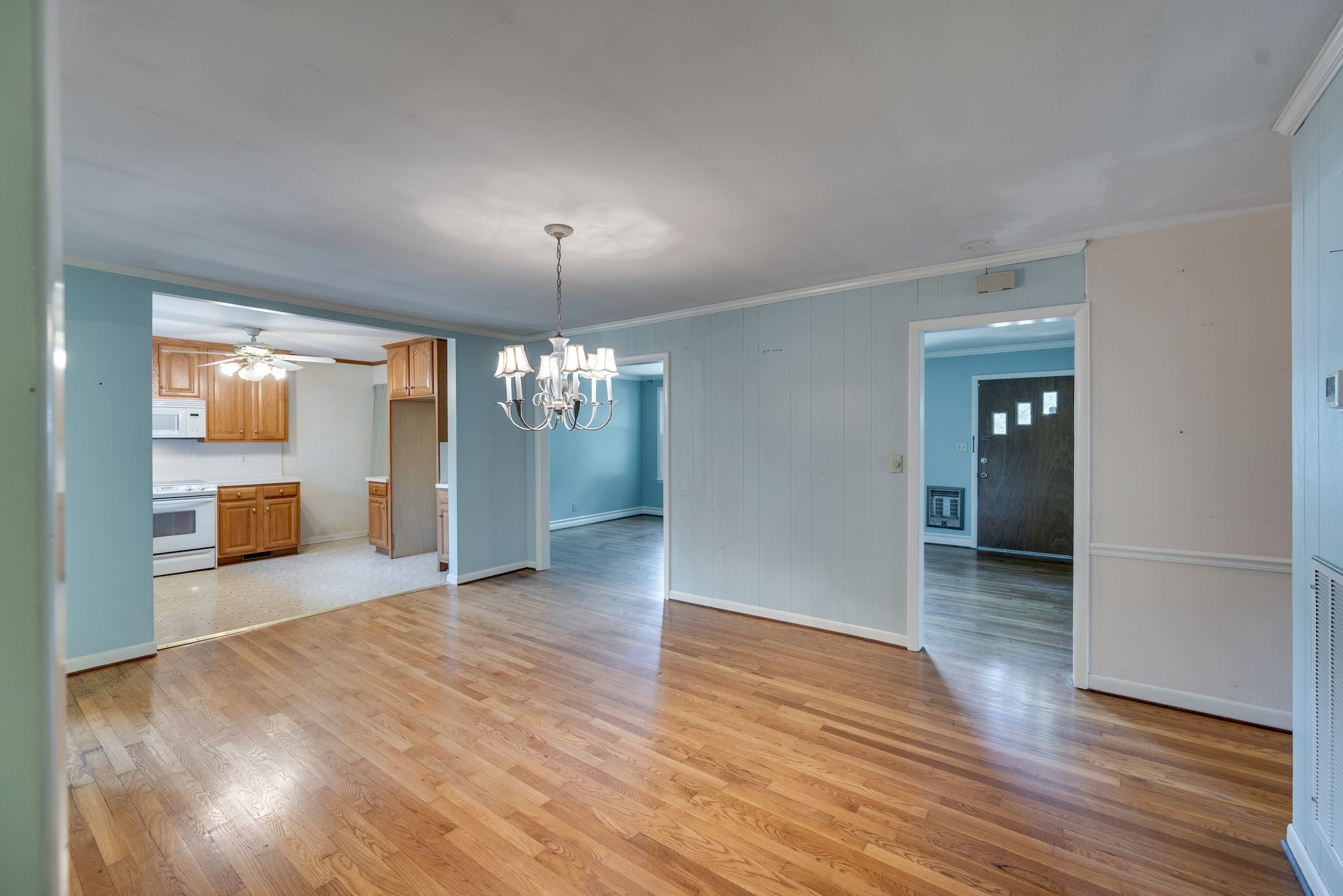 633 Elaine Dr