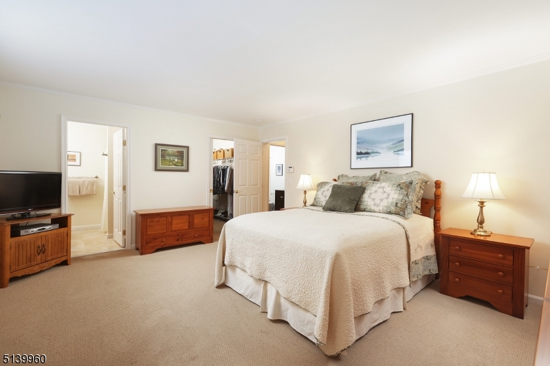 181 La Grande Ave Unit: 5