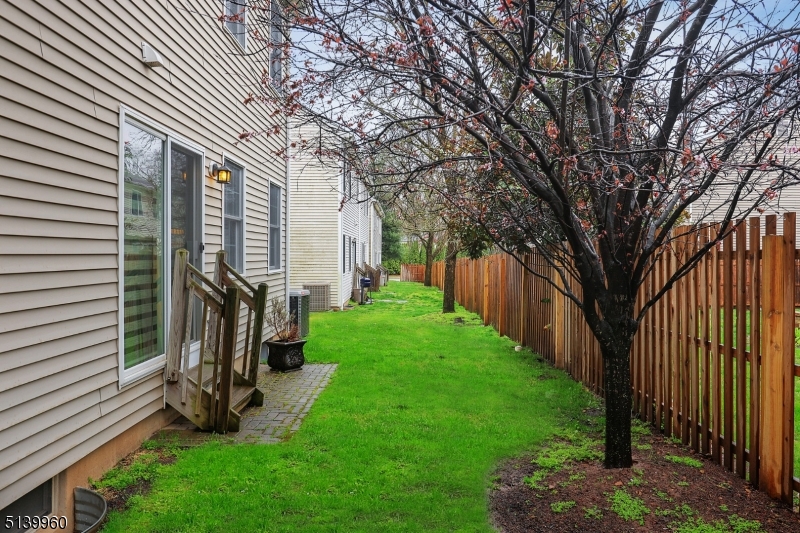 181 La Grande Ave Unit: 5