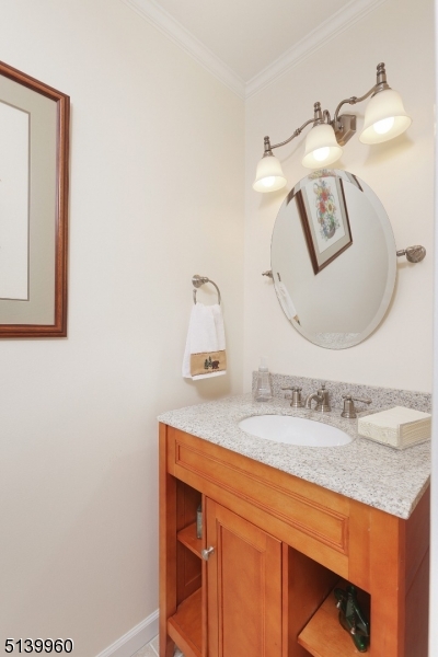 181 La Grande Ave Unit: 5