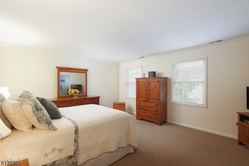 181 La Grande Ave Unit: 5