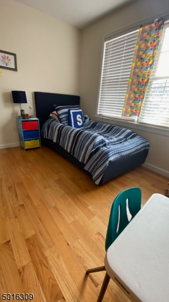 525 Central Ave, Apt 205 Unit: 205