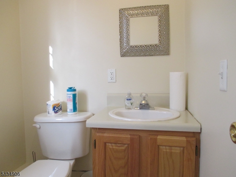 525 Central Avenue, TH4 Unit: TH 4