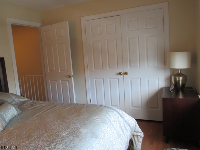 525 Central Avenue, TH4 Unit: TH 4