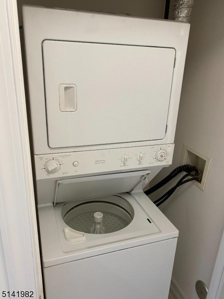 525 Central Avenue, TH1 Unit: TH 1