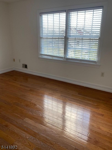 525 Central Avenue, TH1 Unit: TH 1