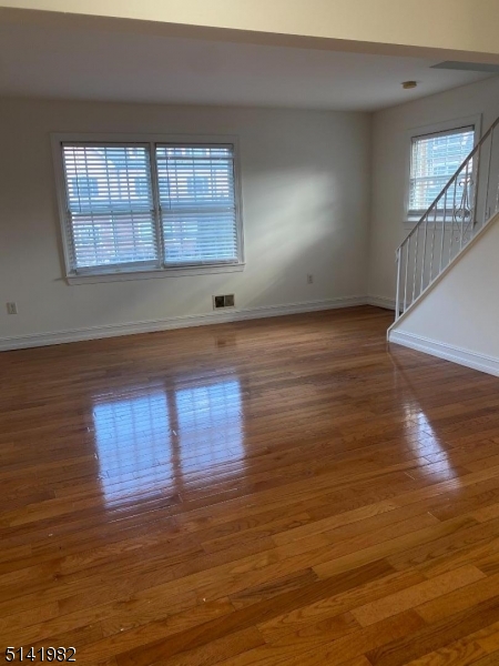 525 Central Avenue, TH1 Unit: TH 1