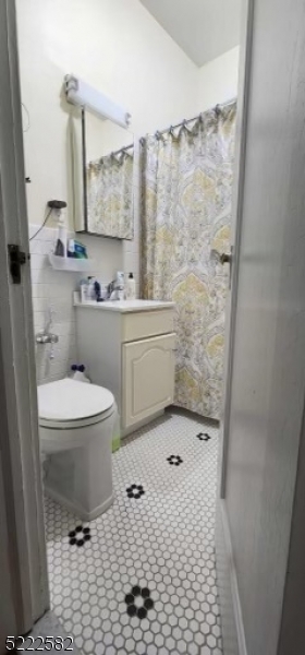 4 Riverside Dr, Apt 302 Unit: 302